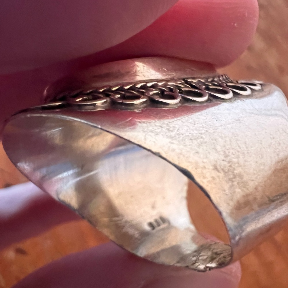 Sterling Silver Ring With large blue stone (broken band) - Picture 10 of 14